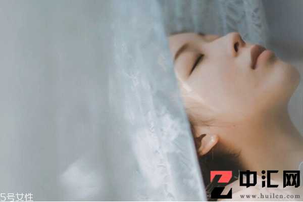 油性皮肤怎么护肤 油性肌肤护肤步骤