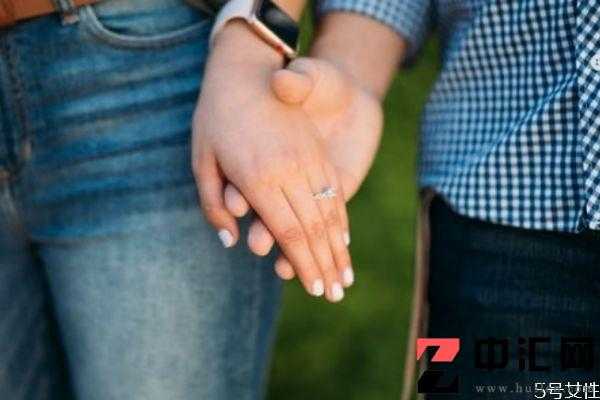 怎么让老公和小三闹矛盾 聪明的女人结束婚外情