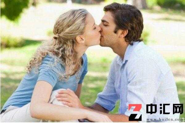 已婚男人出轨有感情吗 男人出轨多久会有感情